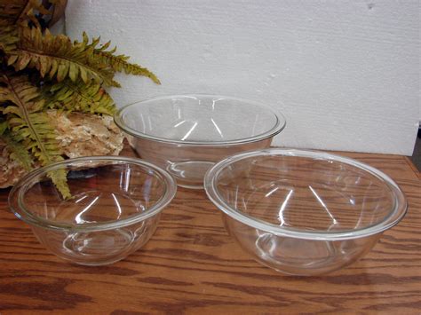 Vintage Pyrex Clear Ribbed Ring Bottom Set3 Nesting Mixing Bowls 322