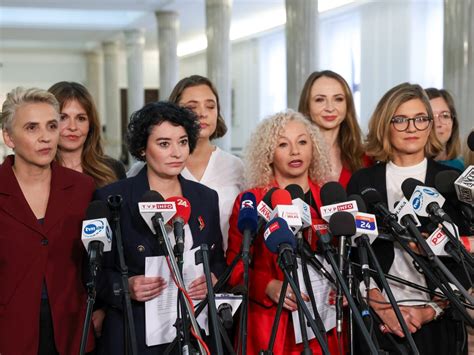 Temat aborcji już pierwszego dnia obrad nowego Sejmu Lewica składa dwa