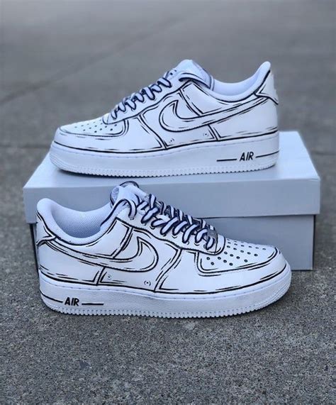 Dessin animé classique noir et blanc peint Nike Air Force One Préparé