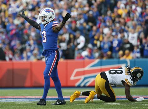 Who Is Damar Hamlin Buffalo Bills Player Who Collapsed During Monday