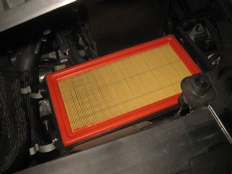 Ford Flex Engine Air Filter Replacement Guide 007