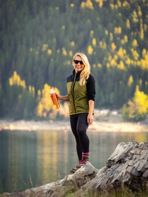 Best Hiking Clothes For Women - Dream & Travel