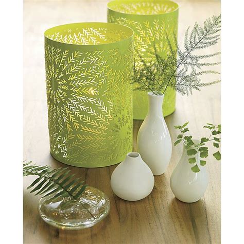 Trio Modern White Porcelain Bud Vase Set Of 3 Reviews Cb2 Modern