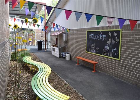 Petersham PS Outdoor Classroom - Street Furniture Australia