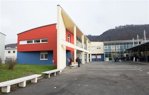 Collège Olympe de Gouges Département du Doubs