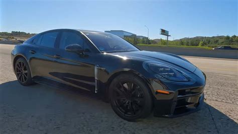 2024 Porsche Panamera Stalked In Traffic Has Little To Hide Anymore