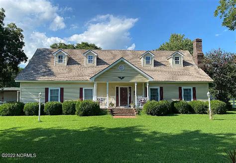 19320 Nc 33, Whitakers, NC 27891 | MLS #100343337 | Zillow in 2022 | Architectural shingles ...