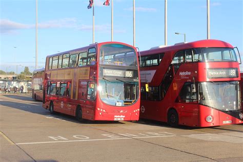 VW1213 LK61BNJ Route 186 Metroline Travel Operated B Flickr