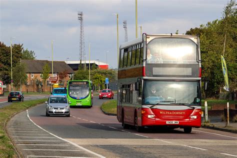 Retro Omnidekka Salisbury Reds Omnidekka 1019 Carrying The Flickr