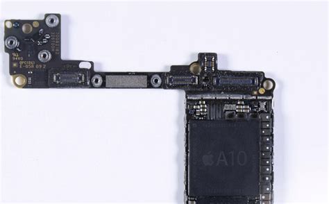 Chipworks iPhone 7 Teardown: Intel Inside, A10 Fusion and More • iPhone ...