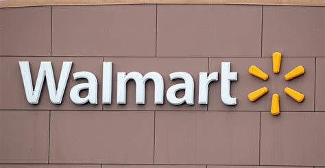 Walmart Raises The Minimum Age To Buy Firearms To 21 Vox