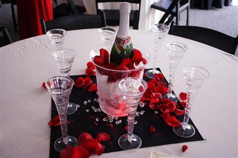 37 Valentine Tablescapes And Table Setting Ideas Table Decorating Ideas