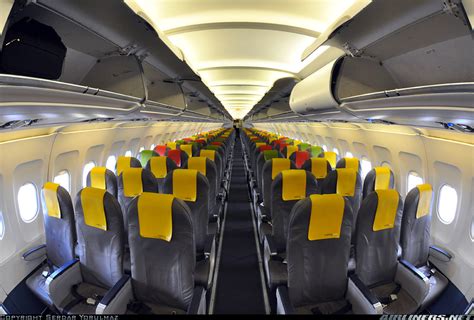 Airbus A320-211 - Vueling Airlines | Aviation Photo #1810847 | Airliners.net