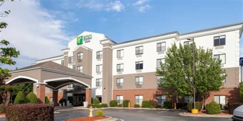 Top 2 Roanoke Rapids Hotels by IHG - December 2024