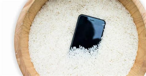 Quanto Tempo Deixar O Celular No Arroz - Ajuda colocar o celular molhado no arroz? Guia definitivo e alternativas