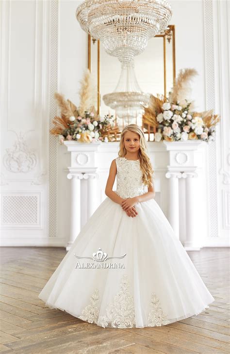 Best Communion Dresses with worldwide delivery | USA | Alexandrina inc 7/15