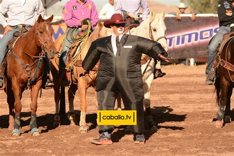 El Desfile De Inicio De Las Finales Estatales De La Aerch Parte