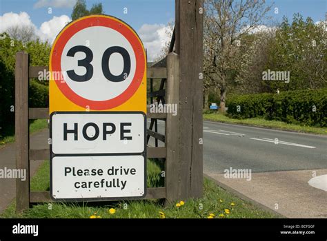 Mph Speed Limit Signs Hi Res Stock Photography And Images Alamy