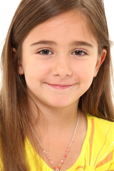 Verticale Du Sourire Jolie Fille De 10 Ans Image Stock Image Du