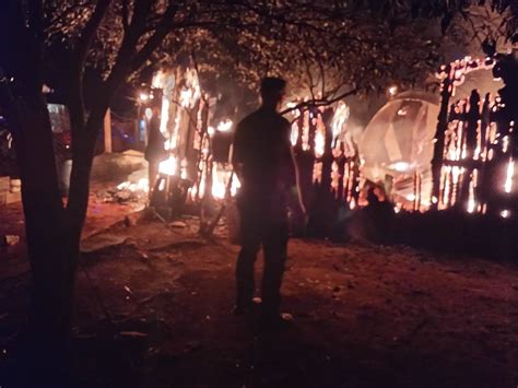 Un Incendi Destruy En Su Totalidad Una Vivienda Familiar En Campo