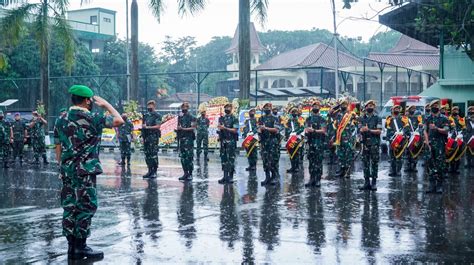 Acara Tradisi Lepas Sambut Komandan Kodiklat TNI AD Pelopor Wiratama