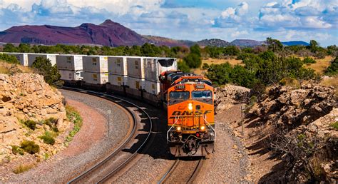 Curving Through Cosnino A Westbound Bnsf Hotshot With Stac Flickr