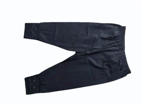 Cotton Ladies Navy Blue Plain Capri 250 Gsm Size Medium At Rs 150