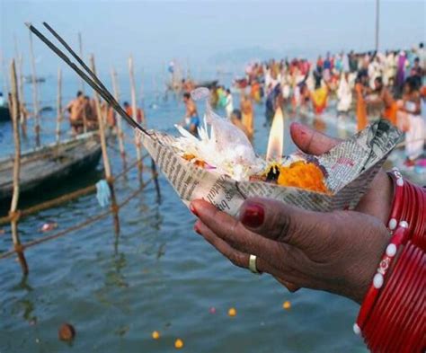 List Of Uttar Pradesh Festivals & When You Can Experience It