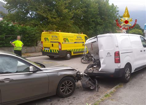 Piovene Roccette Auto Travolge Ciclista E Urta Un Furgone Vicenzareport