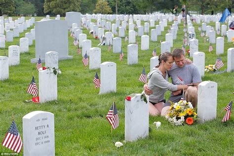 Barack Obamas Moving Memorial Day Speech Leaves War Widow In Tears