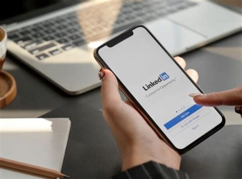 How To Get Linkedin Premium For Free