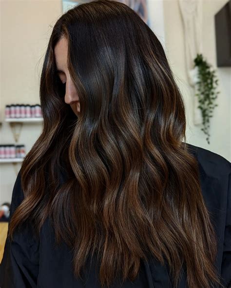 Chocolate Brown With Highlights And Lowlights How To Achieve This Dreamy Look Click Here For