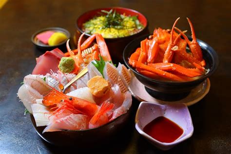 【軍ちゃん 直江津店】上越の名物丼！約12種類もの魚介がのった豪華メニュー｜上越市