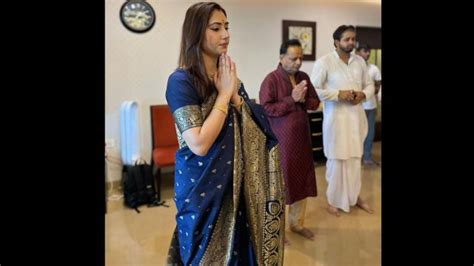 Disha Parmar Classic Look In Royal Blue Saree For Ganesh Chaturthi