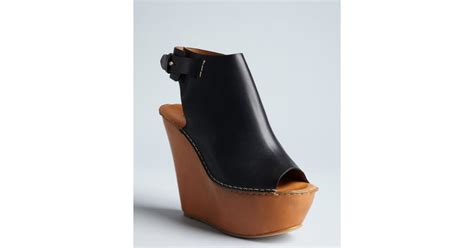 Lyst - Chloé Black Leather Tucson Peep Toe Wedges in Black