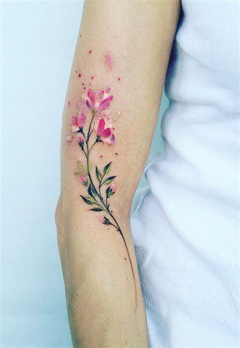 Tattoo Artist Pis Saro Creates Wonderful Sketchy Watercolor Tattoos