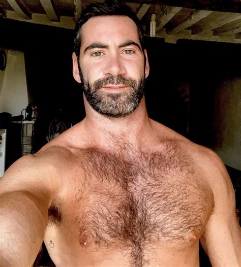 Towleroad On Twitter Gay Ballet Dancer Seeks Room To Rent Goes Viral