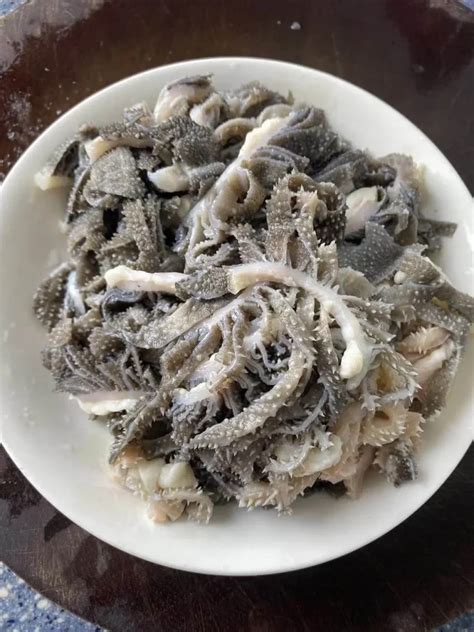 Stir Fried Beef Tripe With Ginger And Green Onions Thecantonesecook