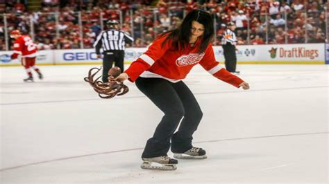 PETA Objects To Octopus Tossing At Detroit Red Wings Games Wzzm13