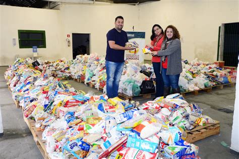 Fundo Social Recebe Doa O De Alimentos Do Cheers Bier Ag Ncia