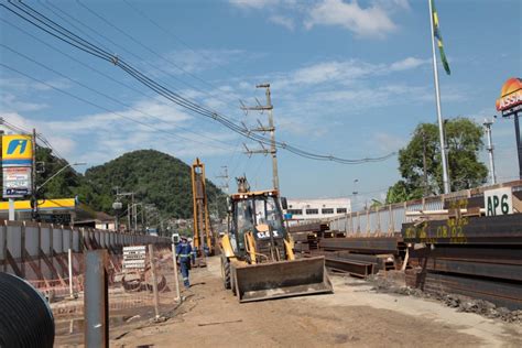 Obras Do Viaduto Da Entrada De Santos Avançam Com Estaqueamento