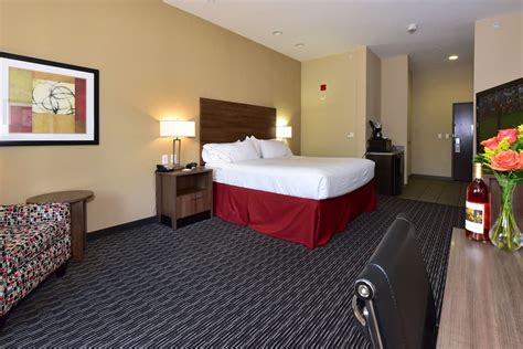 Holiday Inn Express & Suites Fredericksburg, an IHG Hotel Reviews ...