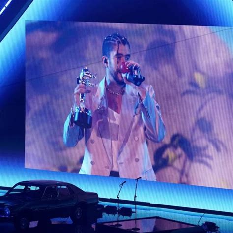 Bad Bunny Mejor Artista Del Año En Los Premios Vma De Mtv