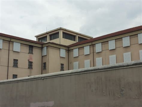 Il Carcere Minorile Ferrante Aporti Di Torino In Bal A Dei Detenuti La