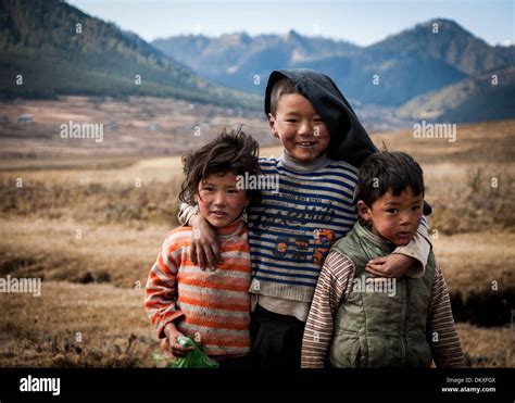 Bhutanese Children Hi Res Stock Photography And Images Alamy