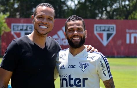 Novo presidente do São Paulo fala da possibilidade de Luis Fabiano