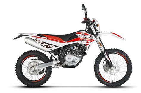 Beta Dual Sport Rr S First Look Dirt Bike Magazine