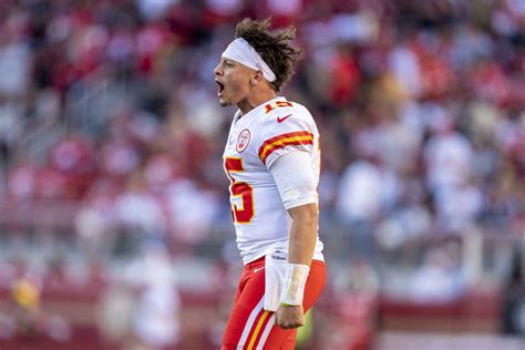 How To Watch Kc Chiefs Patrick Mahomes In Netflixs Quarterback