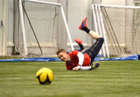 GOALKEEPING DEVELOPMENT CENTRE Goalkeeper coaching goalkeeper training goalkeeping courses and ...