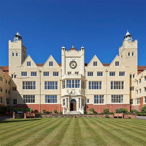 Roedean School - Stace